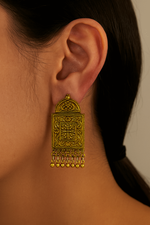 Regal Boldness – Engraved Golden Oxidised Statement Earrings