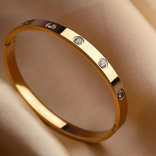 Studded Anti Tarnish Bracelet