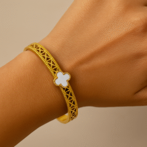 Elegant Gold white Clover Bracelet