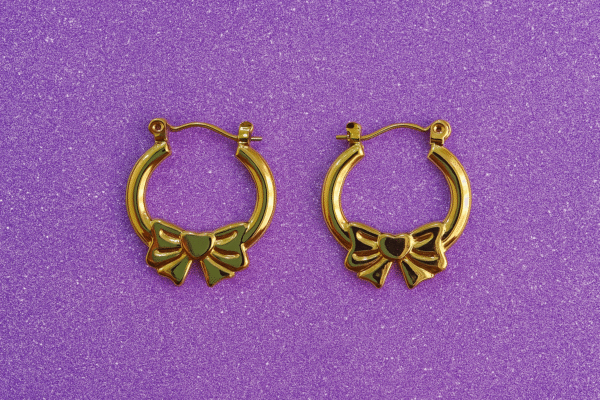Centre Bow Accent Round Hoops - Image 3