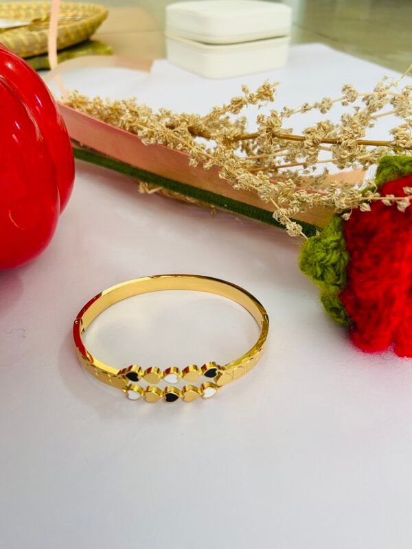 Elegant Criss-Cross Bracelet