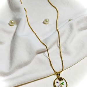 white pendant necklace